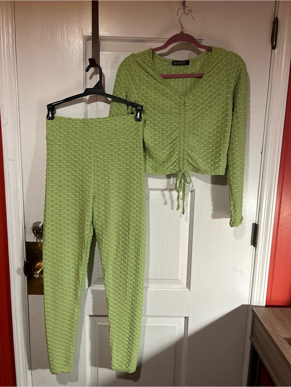 AQ SPORT Light Green Honeycomb Textured 2-Pc set